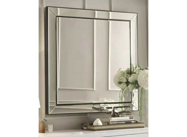 Настенное зеркало в раме Бринкли